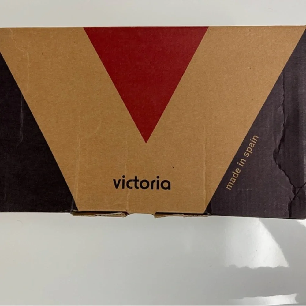 Victoria Shoes Suede Size US 7.5 EU 38 Made in Spain Southwest Design. Worn Once